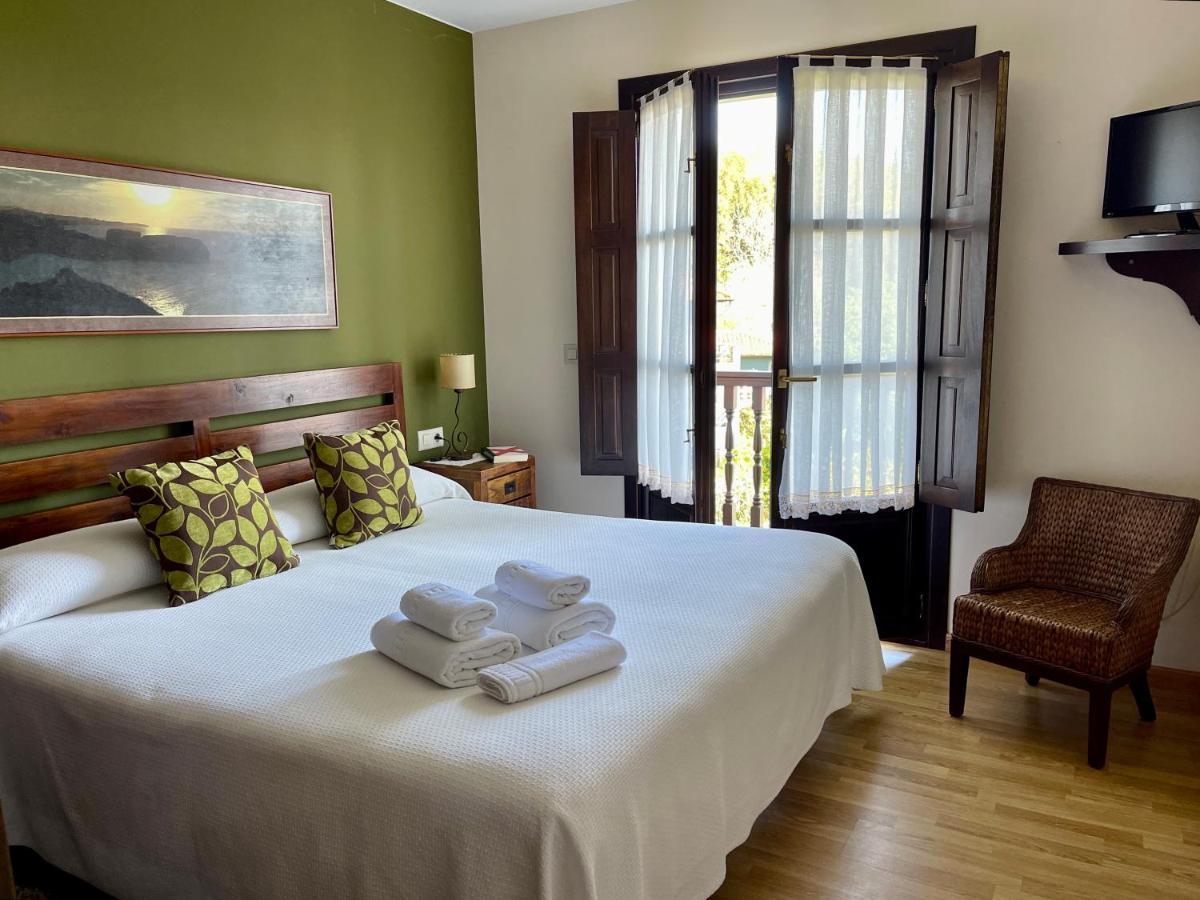 Hotel Rural El Texeu Parres de Llanes Buitenkant foto